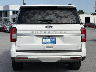 Ford Expedition MAX 2023 4x2 XLT 4 puertas SUV