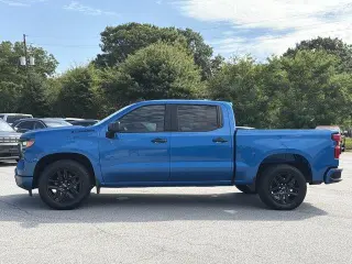 Chevrolet Silverado 1500 2024 4x2 Custom 4dr Crew Cab 5.8 ft. SB