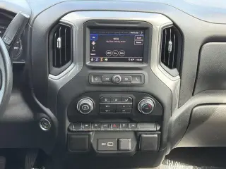 Chevrolet Silverado 1500 2024 4x2 Custom 4dr Crew Cab 5.8 ft. SB