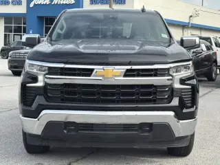 Chevrolet Silverado 1500 2026 4x4 LT 4p. Cabina de tripulación 5.8 ft. SB con 1LT