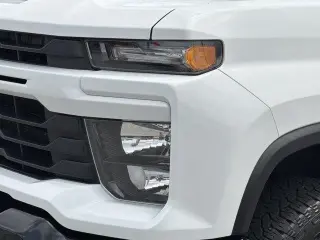 Chevrolet Silverado 2500HD 2024 4x4 Custom 4dr Crew Cab SB