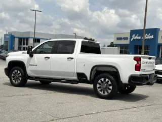 Chevrolet Silverado 2500HD 2024 4x4 Custom 4dr Crew Cab SB