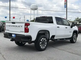 Chevrolet Silverado 2500HD 2024 4x4 Custom 4dr Crew Cab SB