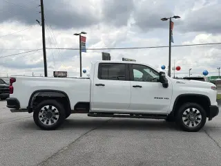 Chevrolet Silverado 2500HD 2024 4x4 Custom 4dr Crew Cab SB