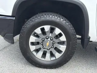 Chevrolet Silverado 2500HD 2024 4x4 Custom 4dr Crew Cab SB