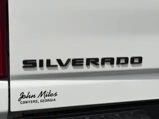 Chevrolet Silverado 2500HD 2024 4x4 Custom 4dr Crew Cab SB