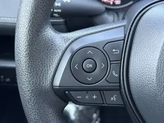 Toyota RAV4 2024 XLE 4p SUV