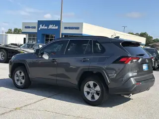 Toyota RAV4 2024 XLE 4p SUV