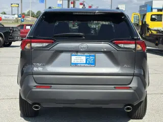 Toyota RAV4 2024 XLE 4p SUV