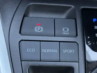 Toyota RAV4 2024 XLE 4p SUV