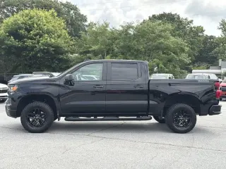 Chevrolet Silverado 1500 2024 4x4 Custom Trail Boss 4p Crew Cab 5.8 ft. SB