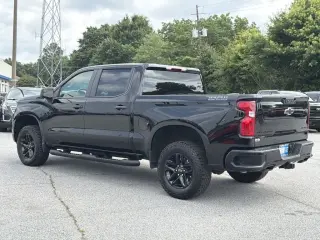 Chevrolet Silverado 1500 2024 4x4 Custom Trail Boss 4p Crew Cab 5.8 ft. SB