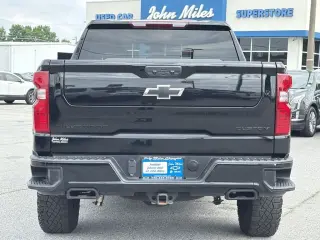 Chevrolet Silverado 1500 2024 4x4 Custom Trail Boss 4p Crew Cab 5.8 ft. SB