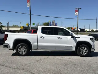 GMC Sierra 1500 2025 4x2 SLT 4p. Cabina de tripulación 5.8 pies de caja corta