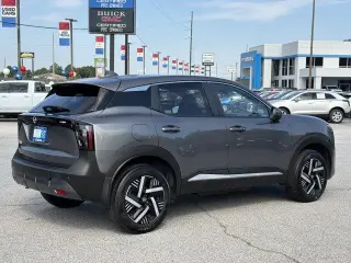 Nissan Kicks 2025 SV 4dr Crossover