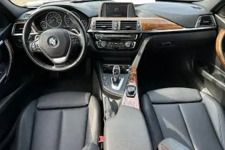 BMW Serie 3 2018 330i Sedán 4p