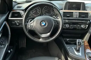 BMW Serie 3 2018 330i Sedán 4p