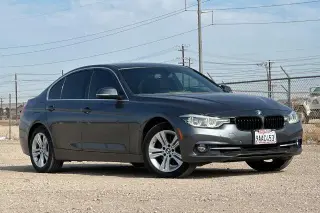 BMW Serie 3 2018 330i Sedán 4p