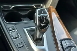 BMW Serie 3 2018 330i Sedán 4p