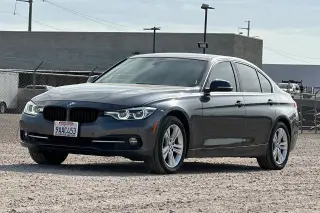 BMW Serie 3 2018 330i Sedán 4p