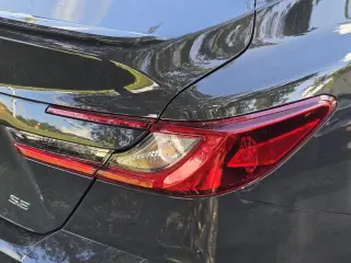 Toyota Camry 2025 SE Sedán 4p.