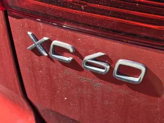 Volvo XC60 2023 B5 Plus Tema Oscuro SUV de 4 puertas