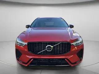 Volvo XC60 2023 B5 Plus Tema Oscuro SUV de 4 puertas