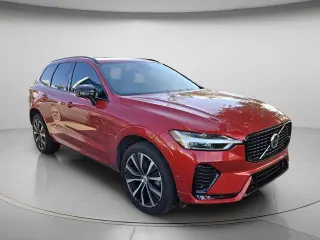 Volvo XC60 2023 B5 Plus Tema Oscuro SUV de 4 puertas