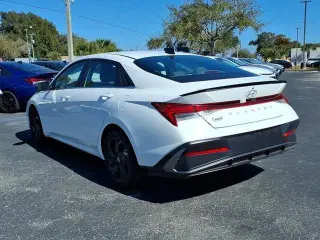Hyundai ELANTRA 2026 SEL Sport Premium 4dr Sedan