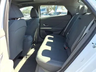 Hyundai ELANTRA 2026 SEL Sport Premium 4dr Sedan