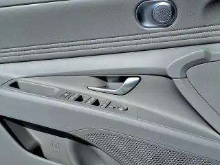 Hyundai ELANTRA 2026 SEL Sport Premium 4dr Sedan
