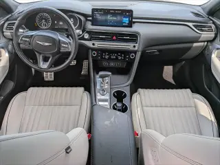 Genesis G70 2025 2.5T Estándar Sedán 4 puertas
