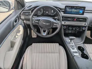 Genesis G70 2025 2.5T Estándar Sedán 4 puertas