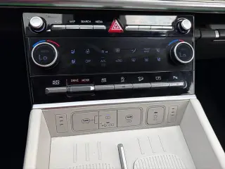 Hyundai SANTA FE 2025 AWD Calligraphy SUV de 4 puertas