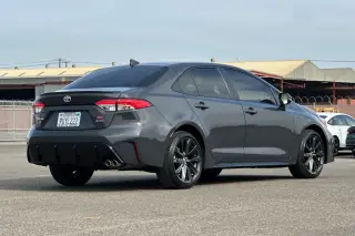 Toyota Corolla Hybrid 2025 SE 4p Sedan