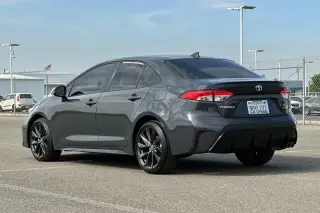 Toyota Corolla Hybrid 2025 SE 4p Sedan