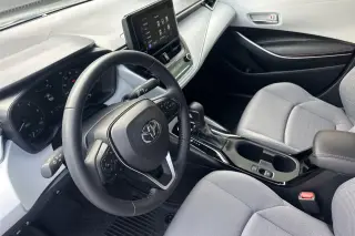Toyota Corolla Hybrid 2025 SE 4p Sedan