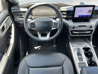 Ford Explorer 2023 XLT 4 puertas SUV