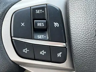 Ford Explorer 2023 XLT 4 puertas SUV