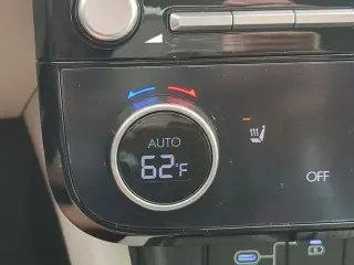 Hyundai TUCSON 2025 SEL Convenience 4p SUV