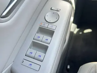 Hyundai KONA 2024 Limited 4p Crossover
