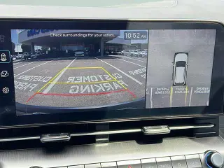 Hyundai KONA 2024 AWD Limited 4dr Crossover se traduce como 
Hyundai KONA 2024 tracción en las cuatro ruedas Edición Limitada 4 puertas Crossover