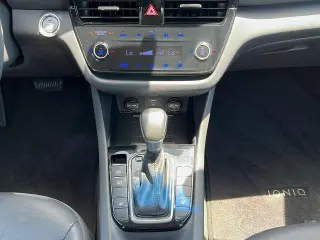 Hyundai IONIQ Hybrid 2021 Limited 4p Hatchback