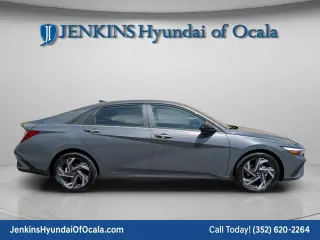 Hyundai ELANTRA 2025 SEL Sport 4p Sedan