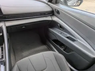 Hyundai ELANTRA Hybrid 2025 SEL Sport 4p Sedan