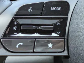 Hyundai ELANTRA Hybrid 2025 SEL Sport 4p Sedan