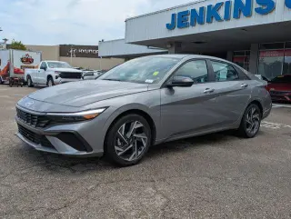 Hyundai ELANTRA Hybrid 2025 SEL Sport 4p Sedan