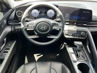 Hyundai ELANTRA 2024 Limited 4p Sedan