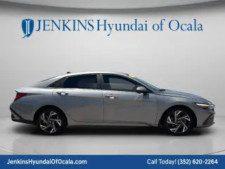 Hyundai ELANTRA 2024 Limited 4p Sedan