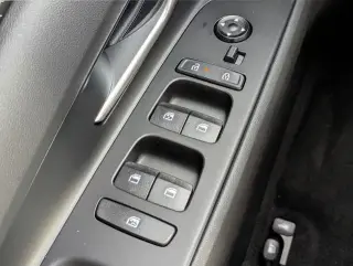 Hyundai ELANTRA 2025 SEL Conveniencia 4p Sedan